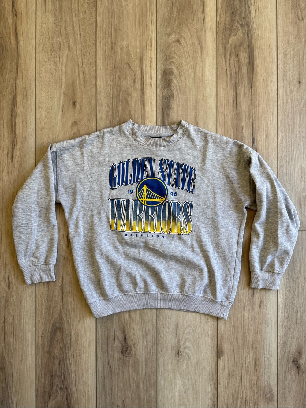 NBA Golden State Warriors Gray Cropped Crewneck Sweatshirt